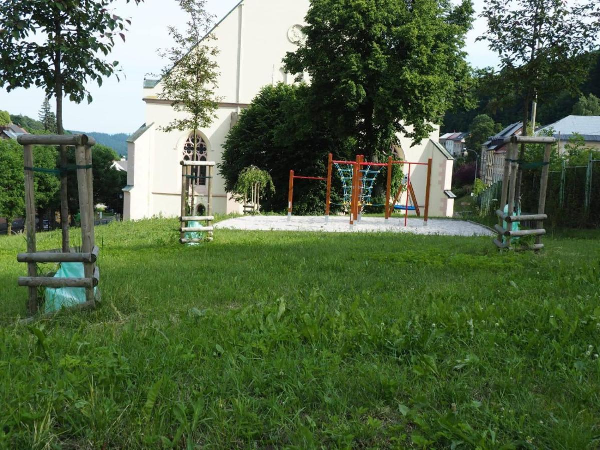 Ferienwohnung U Vahy Jáchymov Exterior foto